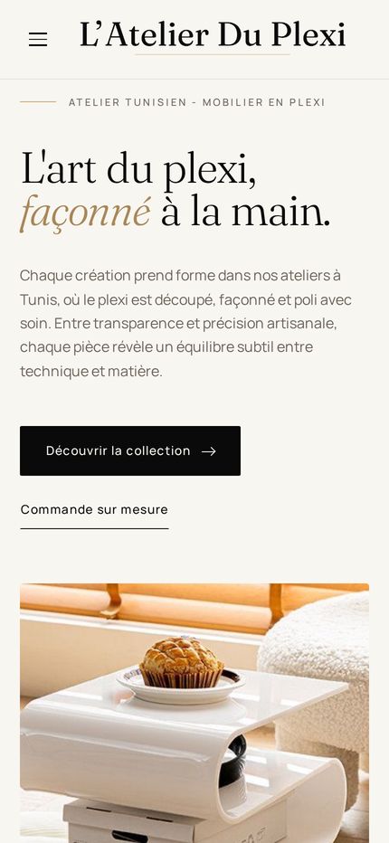 Site L'Atelier du Plexi : version mobile de la page d'accueil